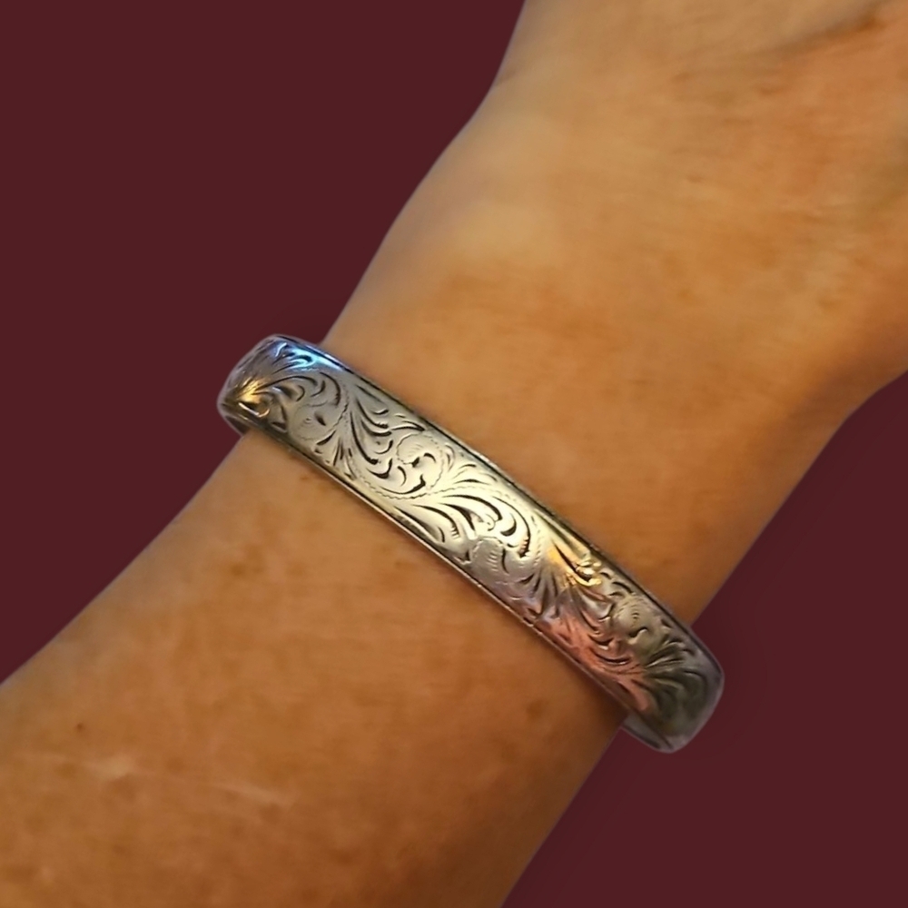 BRIGHTON Silver Western Cowgirl Rodeo Essex Bangle Bracelet